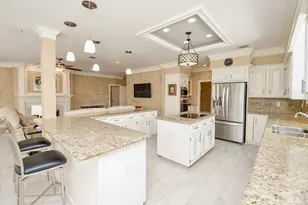 4714 St Michaels Ct, Sugar Land, TX 77479 - Photo 2