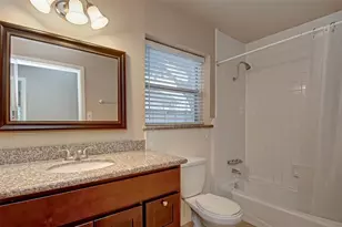 8518 Forum Dr, Houston, TX 77055 - Photo 10
