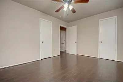 8518 Forum Drive, Houston, TX 77055 - Photo 14