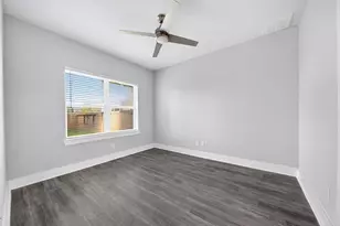 3732 Nathaniel Brown St, Houston, TX 77021 - Photo 8