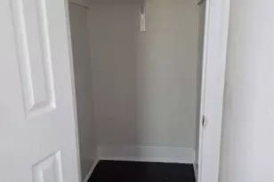 302 71 St St, Houston, TX 77011 - Photo 4