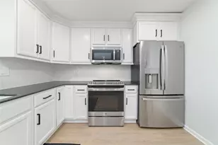 6435 Woodbrook Ln, Houston, TX 77008 - Photo 10