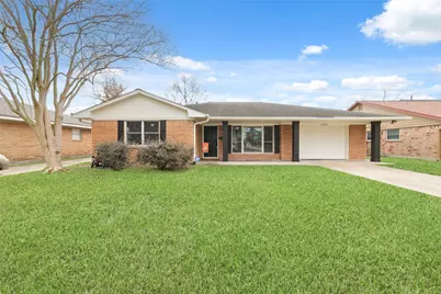 6435 Woodbrook Lane, Houston, TX 77008 - Photo 1