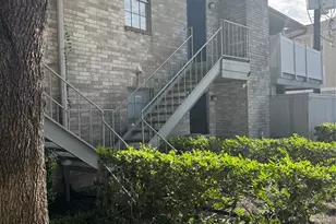 10821 Braes Bend Dr, Houston, TX 77071 - Photo 2