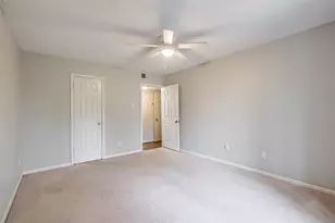 7575 Katy Fwy, Houston, TX 77024 - Photo 10