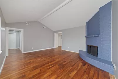 11415 Brook Meadows Lane, Stafford, TX 77477 - Photo 6