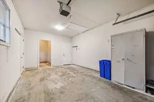 1205 Marine Dr, Galveston, TX 77550 - Photo 18