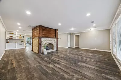 1205 Marine Drive, Galveston, TX 77550 - Photo 2