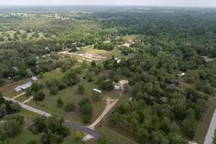 327 Teal Lake Dr, Caldwell, TX 77836 - Photo 6