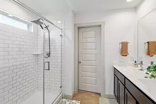 407 Turtle Oak Ln, Baytown, TX 77523 - Photo 18