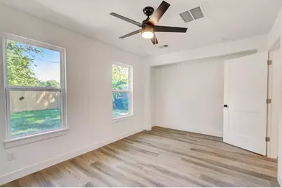 315 Cypress Street, Alvin, TX 77511 - Photo 22