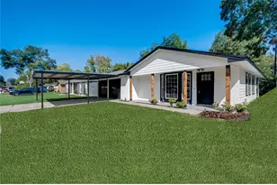 315 Cypress St, Alvin, TX 77511 - Photo 1