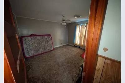 201 S Park Avenue, Iowa Park, TX 76367 - Photo 10