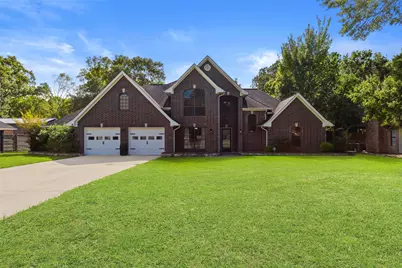 223 Oetken W, Anahuac, TX 77514 - Photo 2