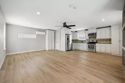 2519 White Oak Drive, Houston, TX 77009 - Photo 2