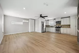 2519 White Oak Dr, Houston, TX 77009 - Photo 2
