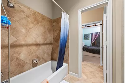 911 Vaulted Oak Street, Houston, TX 77008 - Photo 32