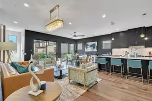 1614 Johanna Dr, Houston, TX 77055 - Photo 2