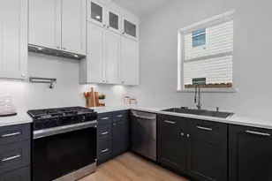 422 E 41st St, Houston, TX 77022 - Photo 8