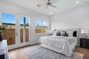 422 E 41st St, Houston, TX 77022 - Photo 12