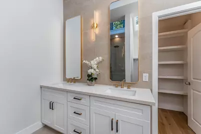 2002 Shadow Bend Drive, Houston, TX 77043 - Photo 34