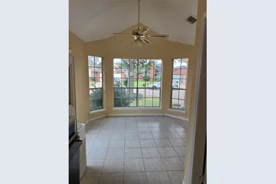 10122 Reedwood Lane, Houston, TX 77036 - Photo 18
