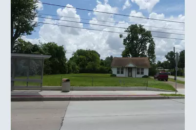 7713 Airline Drive, Houston, TX 77037 - Photo 2