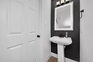 5955 Southseas St, Houston, TX 77033 - Photo 18