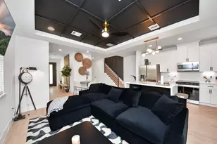 5955 Southseas St, Houston, TX 77033 - Photo 8