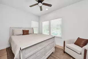 5955 Southseas St, Houston, TX 77033 - Photo 34