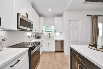 5955 Southseas Street #A, Houston, TX 77033 - Photo 10