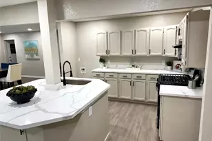 2906 Blueberry Ln, Pasadena, TX 77502 - Photo 10
