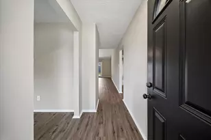 9807 Sparrow St, La Porte, TX 77571 - Photo 8