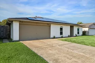 9807 Sparrow St, La Porte, TX 77571 - Photo 6