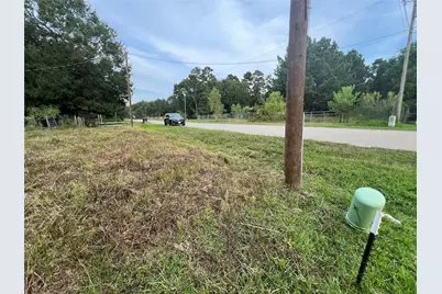 747 County Road 3405, Cleveland, TX 77327 - Photo 2