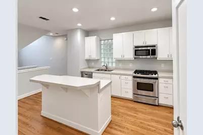 8624 Meadowcroft Drive, Houston, TX 77063 - Photo 8