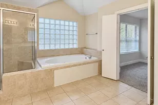 8624 Meadowcroft Dr, Houston, TX 77063 - Photo 18