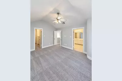 8624 Meadowcroft Drive, Houston, TX 77063 - Photo 12