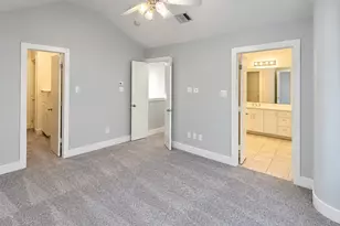 8624 Meadowcroft Dr, Houston, TX 77063 - Photo 12
