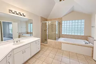 8624 Meadowcroft Dr, Houston, TX 77063 - Photo 16