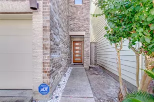 8624 Meadowcroft Dr, Houston, TX 77063 - Photo 2