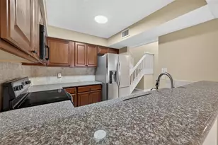 6855 Greenway Chase St, Houston, TX 77072 - Photo 16