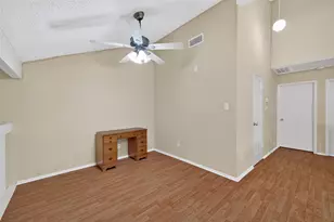 6855 Greenway Chase St, Houston, TX 77072 - Photo 26
