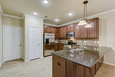 10 Bettina Lane, The Woodlands, TX 77382 - Photo 8