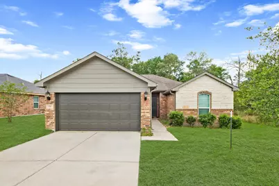 326 County Road 3558, Cleveland, TX 77327 - Photo 1