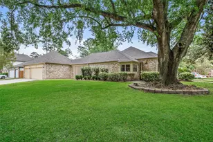 7503 17th Green Dr, Humble, TX 77346 - Photo 2