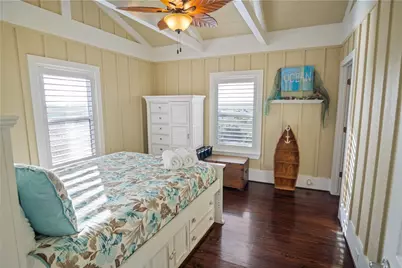 2475 Audubon Avenue, Gilchrist, TX 77617 - Photo 28