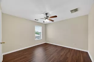 2711 Shallow Falls Ct, Pearland, TX 77584 - Photo 34