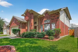 2711 Shallow Falls Ct, Pearland, TX 77584 - Photo 2