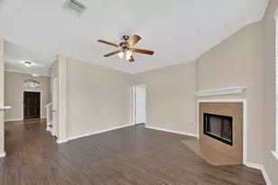 2711 Shallow Falls Ct, Pearland, TX 77584 - Photo 10